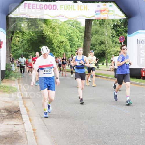 29.06.2025 - hella hamburg halbmarathon MichiJ http://msf.ph/oto/8368944 29.06.2025 10:44:20 Zwischen KM18-KM19 1200, 3859, 4426, 5015, 5134, 5457, 5458, 5728, 7159, 11645, 12773, 15110, 15584, 16418, 16531, 16909, 17848, 18966 meine-sportfotos.de