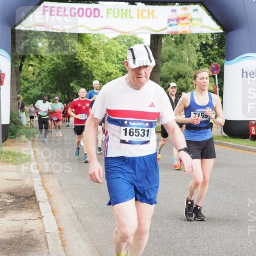 29.06.2025 - hella hamburg halbmarathon MichiJ http://msf.ph/oto/8369011 29.06.2025 10:44:21 Zwischen KM18-KM19 1200, 3859, 4426, 5015, 5134, 5391, 5457, 5728, 6892, 7159, 11645, 12773, 15110, 15220, 16418, 16531, 16909, 17405, 17848 meine-sportfotos.de