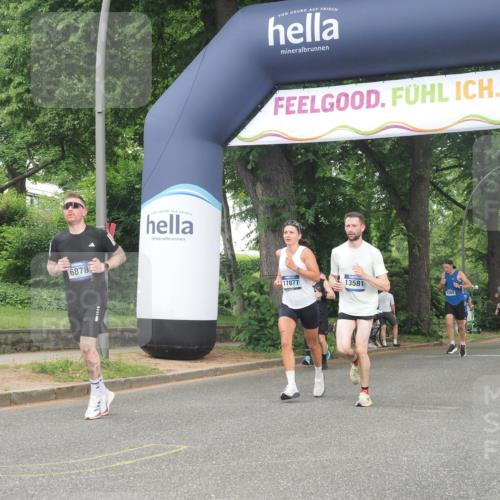 29.06.2025 - hella hamburg halbmarathon KatJ http://msf.ph/oto/8369019 29.06.2025 10:23:22 Zwischen KM18-KM19 1743, 7628 meine-sportfotos.de