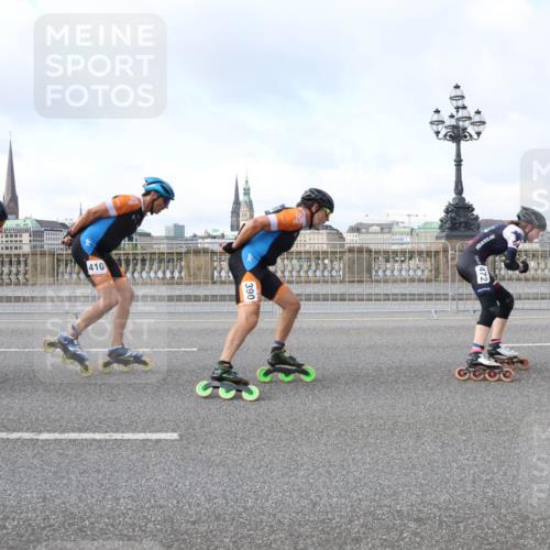 29.06.2025 - hella hamburg halbmarathon Lena Gebhardt http://msf.ph/oto/8369072 29.06.2025 08:50:03 Lombardsbrücke 440, 390, 472, 425, 93 meine-sportfotos.de