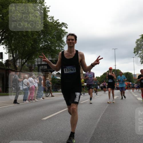 29.06.2025 - hella hamburg halbmarathon Yannick Fuchs http://msf.ph/oto/8369091 29.06.2025 10:53:30 20KM 2348, 2780, 3114, 3279, 3425, 4238, 4796, 4986, 5885, 6087, 6220, 6438, 7031, 7287, 8030, 8326, 8481, 8807, 9985, 10488, 10587, 10896, 11018, 11114, 11757, 11935, 11938, 12206, 12261, 12564, 12736, 12779, 12862, 13583, 13706, 13761, 14567, 14732, 14902, 14928, 14965, 15232, 15284, 15785, 15914, 16227, 16530, 16754, 16910, 16915, 16980, 17176, 17304, 17503, 17630, 18467, 18485, 18716, 18855, 19015, 19160 meine-sportfotos.de
