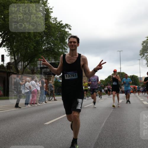 29.06.2025 - hella hamburg halbmarathon Yannick Fuchs http://msf.ph/oto/8369099 29.06.2025 10:53:30 20KM 2348, 2780, 3114, 3279, 3425, 4238, 4796, 4986, 5885, 6087, 6220, 6438, 7031, 7287, 8030, 8326, 8481, 8807, 9985, 10488, 10587, 10896, 11018, 11114, 11757, 11935, 11938, 12206, 12261, 12564, 12736, 12779, 12862, 13583, 13706, 13761, 14567, 14732, 14902, 14928, 14965, 15232, 15284, 15785, 15914, 16227, 16530, 16754, 16910, 16915, 16980, 17176, 17304, 17503, 17630, 18467, 18485, 18716, 18855, 19015, 19160 meine-sportfotos.de