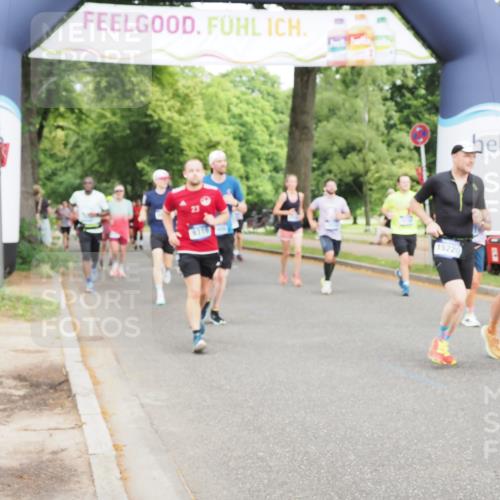 29.06.2025 - hella hamburg halbmarathon MichiJ http://msf.ph/oto/8369154 29.06.2025 10:44:23 Zwischen KM18-KM19 2652, 3575, 4632, 5015, 5134, 5391, 6892, 7159, 9316, 10788, 11645, 12773, 15110, 15220, 16418, 16531, 16634, 16909, 17405, 17848, 18180 meine-sportfotos.de