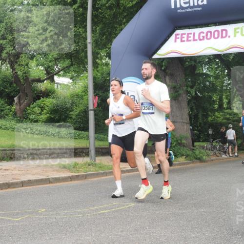 29.06.2025 - hella hamburg halbmarathon KatJ http://msf.ph/oto/8369157 29.06.2025 10:23:23 Zwischen KM18-KM19 1743, 7628 meine-sportfotos.de