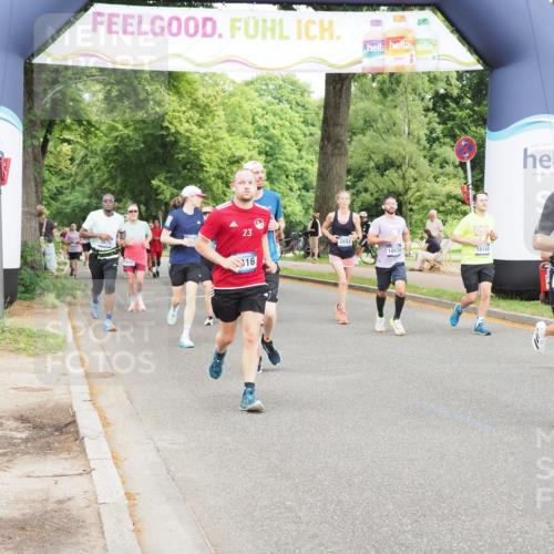 29.06.2025 - hella hamburg halbmarathon MichiJ http://msf.ph/oto/8369185 29.06.2025 10:44:23 Zwischen KM18-KM19 2652, 3575, 4632, 5015, 5134, 5391, 6892, 7159, 9316, 10788, 11645, 12773, 15110, 15220, 16418, 16531, 16634, 16909, 17405, 17848, 18180 meine-sportfotos.de