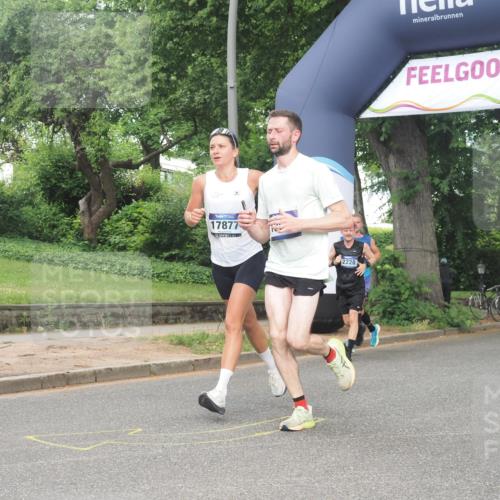 29.06.2025 - hella hamburg halbmarathon KatJ http://msf.ph/oto/8369226 29.06.2025 10:23:24 Zwischen KM18-KM19 1743, 5269, 7628 meine-sportfotos.de