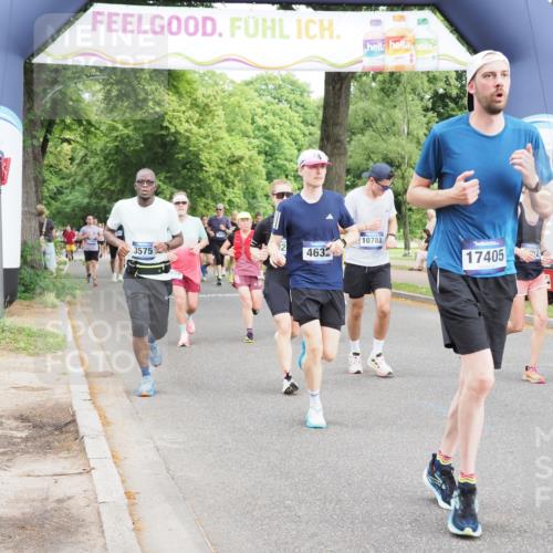 29.06.2025 - hella hamburg halbmarathon MichiJ http://msf.ph/oto/8369467 29.06.2025 10:44:25 Zwischen KM18-KM19 2652, 2656, 3575, 4632, 5391, 6892, 7159, 9316, 10788, 11645, 15220, 15664, 16418, 16531, 16634, 16909, 17405, 17848, 18180 meine-sportfotos.de