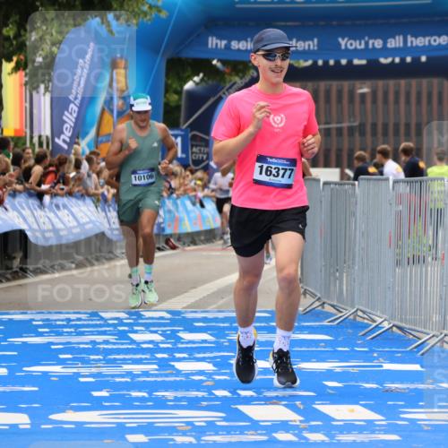 29.06.2025 - hella hamburg halbmarathon Strokosch-Dieckow http://msf.ph/oto/8369486 29.06.2025 10:27:52 Ziel 1122, 10106, 10485, 12189, 16377 meine-sportfotos.de