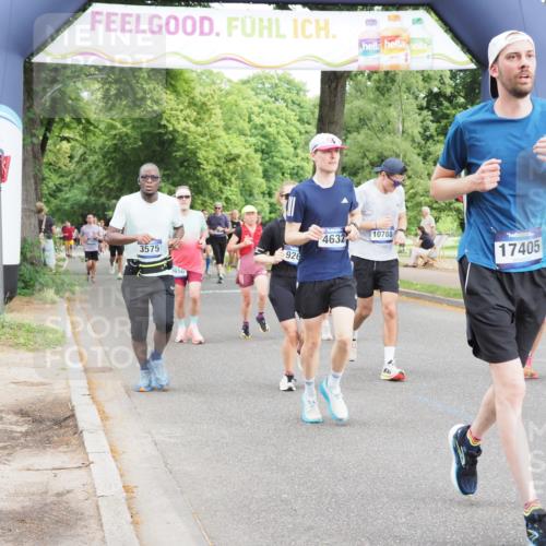 29.06.2025 - hella hamburg halbmarathon MichiJ http://msf.ph/oto/8369487 29.06.2025 10:44:25 Zwischen KM18-KM19 2652, 2656, 3575, 4632, 5391, 6892, 7159, 9316, 10788, 11645, 15220, 15664, 16418, 16531, 16634, 16909, 17405, 17848, 18180 meine-sportfotos.de