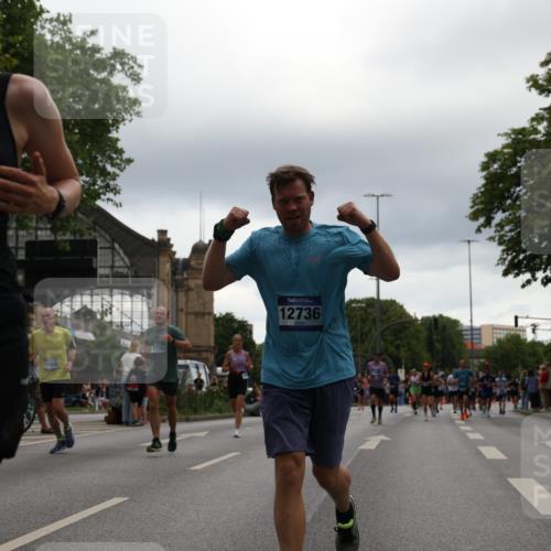 29.06.2025 - hella hamburg halbmarathon Yannick Fuchs http://msf.ph/oto/8369599 29.06.2025 10:53:33 20KM 2780, 3114, 3279, 3425, 4238, 4379, 4796, 4986, 5885, 6087, 6220, 6438, 7287, 7824, 8030, 8326, 8481, 8807, 9985, 10488, 10587, 10896, 11018, 11114, 11158, 11159, 11250, 11757, 11935, 11938, 12206, 12261, 12406, 12564, 12736, 12779, 12862, 13706, 13761, 14567, 14732, 14902, 14928, 14965, 15785, 15914, 16227, 16530, 16754, 16915, 16980, 17176, 17304, 17503, 18467, 18485, 18716, 18855, 19015, 19160 meine-sportfotos.de