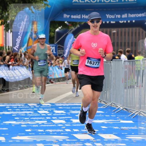 29.06.2025 - hella hamburg halbmarathon Strokosch-Dieckow http://msf.ph/oto/8369616 29.06.2025 10:27:52 Ziel 1122, 10106, 10485, 12189, 16377 meine-sportfotos.de