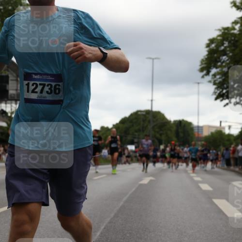 29.06.2025 - hella hamburg halbmarathon Yannick Fuchs http://msf.ph/oto/8369629 29.06.2025 10:53:33 20KM 2780, 3114, 3279, 3425, 4238, 4379, 4796, 4986, 5885, 6087, 6220, 6438, 7287, 7824, 8030, 8326, 8481, 8807, 9985, 10488, 10587, 10896, 11018, 11114, 11158, 11159, 11250, 11757, 11935, 11938, 12206, 12261, 12406, 12564, 12736, 12779, 12862, 13706, 13761, 14567, 14732, 14902, 14928, 14965, 15785, 15914, 16227, 16530, 16754, 16915, 16980, 17176, 17304, 17503, 18467, 18485, 18716, 18855, 19015, 19160 meine-sportfotos.de