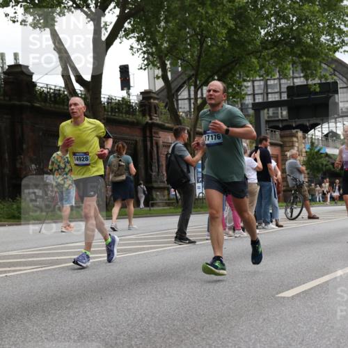 29.06.2025 - hella hamburg halbmarathon Yannick Fuchs http://msf.ph/oto/8369820 29.06.2025 10:53:35 20KM 2780, 3114, 3279, 3425, 4238, 4379, 4796, 4986, 5885, 6087, 6220, 6438, 7287, 7824, 8030, 8326, 8481, 8807, 9985, 10488, 10587, 10896, 11018, 11114, 11158, 11159, 11250, 11757, 11935, 12206, 12261, 12406, 12564, 12736, 12779, 12862, 13706, 13761, 14567, 14732, 14928, 14965, 15525, 15785, 15914, 16227, 16530, 16754, 16915, 16980, 17176, 17304, 17860, 18377, 18467, 18485, 18716, 18855 meine-sportfotos.de