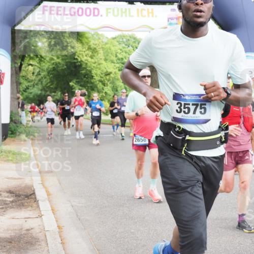 29.06.2025 - hella hamburg halbmarathon MichiJ http://msf.ph/oto/8369853 29.06.2025 10:44:27 Zwischen KM18-KM19 1387, 2652, 2656, 3575, 4632, 5391, 6892, 7159, 9316, 10788, 15220, 15664, 16418, 16634, 16909, 17405, 18180, 18325, 18531 meine-sportfotos.de
