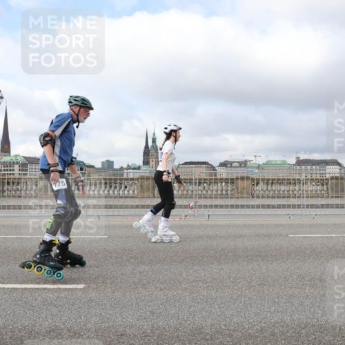 29.06.2025 - hella hamburg halbmarathon Lena Gebhardt http://msf.ph/oto/8369869 29.06.2025 09:11:01 Lombardsbrücke 175 meine-sportfotos.de
