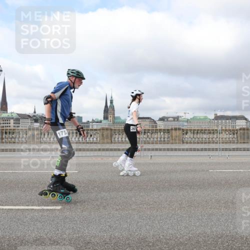 29.06.2025 - hella hamburg halbmarathon Lena Gebhardt http://msf.ph/oto/8369943 29.06.2025 09:11:01 Lombardsbrücke 175, 26 meine-sportfotos.de
