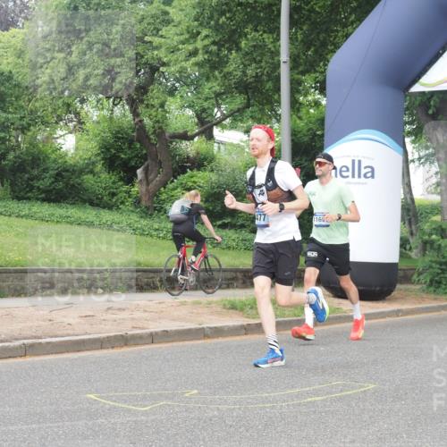 29.06.2025 - hella hamburg halbmarathon KatJ http://msf.ph/oto/8369991 29.06.2025 10:23:34 Zwischen KM18-KM19 3005, 4477, 5152 meine-sportfotos.de