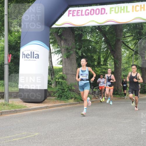 29.06.2025 - hella hamburg halbmarathon KatJ http://msf.ph/oto/8370092 29.06.2025 10:23:37 Zwischen KM18-KM19 4477, 5048, 5152 meine-sportfotos.de