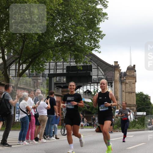 29.06.2025 - hella hamburg halbmarathon Yannick Fuchs http://msf.ph/oto/8370096 29.06.2025 10:53:38 20KM 2780, 3114, 3425, 4238, 4379, 4796, 4986, 6327, 7287, 7824, 8030, 8326, 8481, 8807, 9741, 9985, 10488, 10587, 10896, 11018, 11114, 11158, 11159, 11250, 11757, 12261, 12406, 12736, 12779, 12862, 13036, 13706, 13761, 14471, 14928, 15083, 15525, 15785, 15914, 16227, 16530, 16754, 16915, 17176, 17304, 17860, 18377, 18485, 18716, 18855, 19178 meine-sportfotos.de