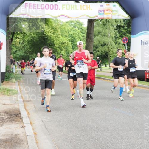 29.06.2025 - hella hamburg halbmarathon MichiJ http://msf.ph/oto/8370219 29.06.2025 10:44:31 Zwischen KM18-KM19 1239, 1387, 2652, 2656, 3141, 4579, 6592, 10599, 10788, 11018, 11043, 13863, 14266, 15664, 16227, 16634, 17543, 18325, 18531 meine-sportfotos.de