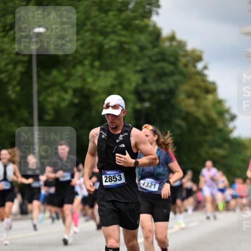 29.06.2025 - hella hamburg halbmarathon Dr. Thomas Lammeyer http://msf.ph/oto/8370248 29.06.2025 10:41:59 Kennedybrücke 1337, 1475, 1799, 1985, 2016, 2031, 2853, 3880, 4442, 4762, 5139, 5522, 5523, 6697, 6955, 7124, 7321, 7544, 7629, 8499, 8811, 8843, 8985, 9288, 9524, 9894, 10025, 10159, 10506, 10836 meine-sportfotos.de