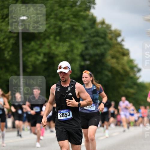29.06.2025 - hella hamburg halbmarathon Dr. Thomas Lammeyer http://msf.ph/oto/8370270 29.06.2025 10:41:59 Kennedybrücke 1337, 1475, 1799, 1985, 2016, 2031, 2853, 3880, 4442, 4762, 5139, 5522, 5523, 6697, 6955, 7124, 7321, 7544, 7629, 8499, 8811, 8843, 8985, 9288, 9524, 9894, 10025, 10159, 10506, 10836 meine-sportfotos.de