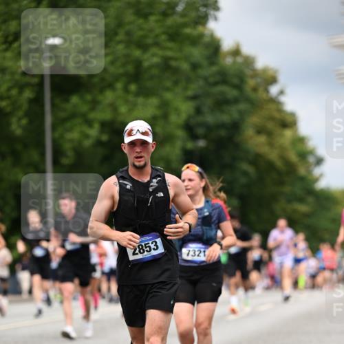 29.06.2025 - hella hamburg halbmarathon Dr. Thomas Lammeyer http://msf.ph/oto/8370293 29.06.2025 10:41:59 Kennedybrücke 1337, 1475, 1799, 1985, 2016, 2031, 2853, 3880, 4442, 4762, 5139, 5522, 5523, 6697, 6955, 7124, 7321, 7544, 7629, 8499, 8811, 8843, 8985, 9288, 9524, 9894, 10025, 10159, 10506, 10836 meine-sportfotos.de
