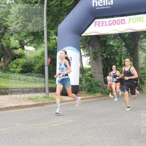 29.06.2025 - hella hamburg halbmarathon KatJ http://msf.ph/oto/8370302 29.06.2025 10:23:38 Zwischen KM18-KM19 57, 4477, 5048, 5152 meine-sportfotos.de