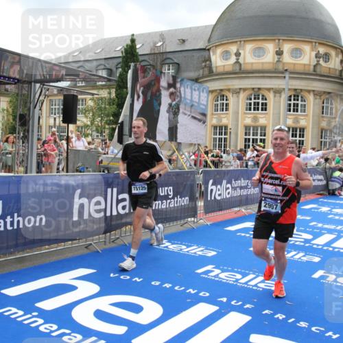 29.06.2025 - hella hamburg halbmarathon Michael Strokosch http://msf.ph/oto/8370416 29.06.2025 10:58:16 Ziel 1563, 2907, 4426, 4592, 6104, 8290, 9230, 14631, 15125, 18068 meine-sportfotos.de