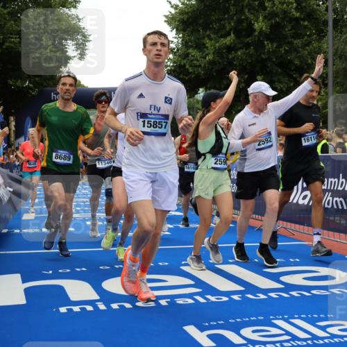 29.06.2025 - hella hamburg halbmarathon Strokosch-Dieckow http://msf.ph/oto/8370417 29.06.2025 10:49:32 Ziel 1342, 1476, 2504, 2516, 2592, 2596, 2878, 2889, 2937, 5705, 5978, 6115, 8437, 8689, 8813, 9038, 9463, 9649, 11339, 11340, 11679, 11779, 11977, 12094, 13233, 13269, 14562, 14838, 15392, 15857, 16114, 16592, 16738, 16891, 17001, 18058, 18476, 18887, 18960 meine-sportfotos.de