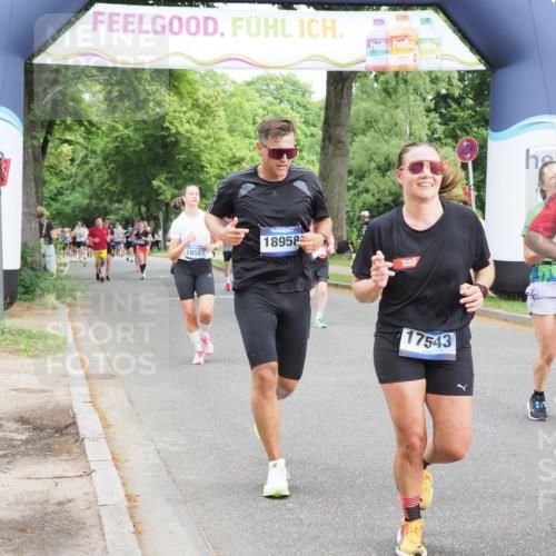 29.06.2025 - hella hamburg halbmarathon MichiJ http://msf.ph/oto/8370452 29.06.2025 10:44:33 Zwischen KM18-KM19 1239, 1387, 3141, 4579, 6592, 10599, 11018, 11043, 13863, 14266, 15664, 16227, 17543, 18325, 18531 meine-sportfotos.de