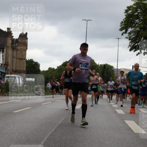 29.06.2025 - hella hamburg halbmarathon Yannick Fuchs http://msf.ph/oto/8370717 29.06.2025 10:53:39 20KM 2780, 3114, 3425, 4238, 4379, 4796, 4986, 6327, 6470, 7287, 7824, 8030, 8326, 8481, 8807, 9741, 9985, 10488, 10587, 11018, 11114, 11158, 11159, 11250, 11757, 12406, 12736, 12779, 12862, 13036, 13706, 13761, 14471, 14928, 15083, 15525, 15785, 15914, 16227, 16530, 16754, 16915, 17176, 17304, 17860, 18377, 18485, 18716, 18855, 19178 meine-sportfotos.de