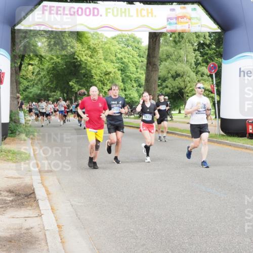 29.06.2025 - hella hamburg halbmarathon MichiJ http://msf.ph/oto/8370753 29.06.2025 10:44:40 Zwischen KM18-KM19 2711, 7833, 8322, 9450, 9485, 17415, 18508, 18587, 18652 meine-sportfotos.de