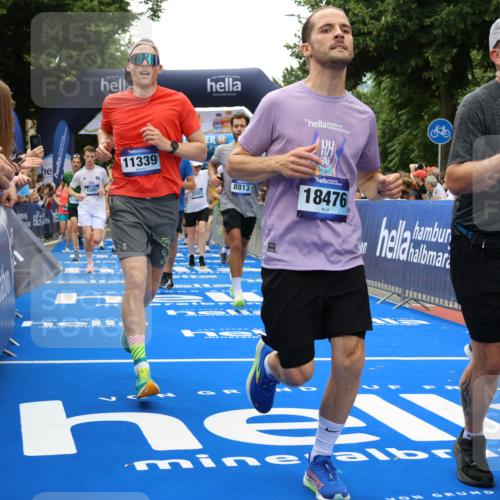 29.06.2025 - hella hamburg halbmarathon Strokosch-Dieckow http://msf.ph/oto/8370786 29.06.2025 10:49:28 Ziel 1342, 1476, 2516, 2592, 2596, 2878, 2889, 5705, 8437, 8689, 8813, 9038, 9649, 11339, 11340, 11679, 11779, 12094, 12670, 13233, 13269, 14562, 14838, 15392, 15784, 15857, 15894, 15966, 16114, 16592, 16738, 16891, 17001, 18476, 18887, 18960 meine-sportfotos.de