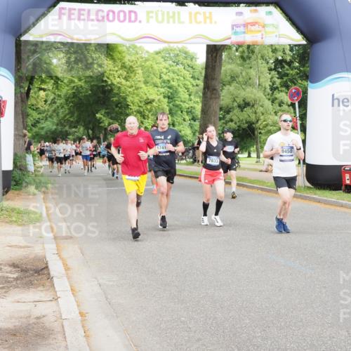 29.06.2025 - hella hamburg halbmarathon MichiJ http://msf.ph/oto/8370791 29.06.2025 10:44:40 Zwischen KM18-KM19 2711, 7833, 8322, 9450, 9485, 17415, 18508, 18587, 18652 meine-sportfotos.de