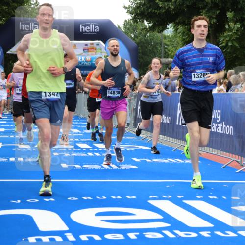29.06.2025 - hella hamburg halbmarathon Strokosch-Dieckow http://msf.ph/oto/8370839 29.06.2025 10:49:26 Ziel 1342, 1476, 2516, 2592, 2596, 2878, 2889, 4183, 4185, 5705, 8437, 8689, 8813, 10189, 11339, 11340, 11779, 11819, 12094, 12670, 13233, 13269, 14526, 14562, 14838, 15422, 15784, 15857, 15894, 15966, 16114, 16592, 16738, 16891, 18476, 18887, 18960 meine-sportfotos.de
