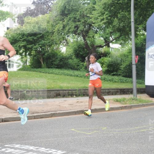 29.06.2025 - hella hamburg halbmarathon KatJ http://msf.ph/oto/8370853 29.06.2025 10:23:41 Zwischen KM18-KM19 57, 4477, 5048, 6169 meine-sportfotos.de
