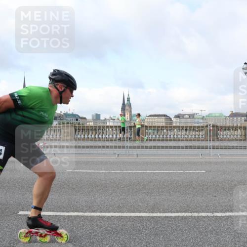29.06.2025 - hella hamburg halbmarathon Lena Gebhardt http://msf.ph/oto/8370900 29.06.2025 08:50:43 Lombardsbrücke 294 meine-sportfotos.de