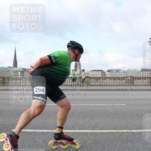 29.06.2025 - hella hamburg halbmarathon Lena Gebhardt http://msf.ph/oto/8371000 29.06.2025 08:50:43 Lombardsbrücke 294 meine-sportfotos.de