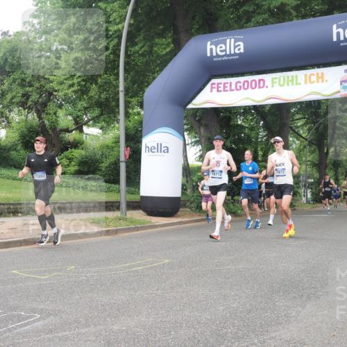 29.06.2025 - hella hamburg halbmarathon KatJ http://msf.ph/oto/8371026 29.06.2025 10:23:43 Zwischen KM18-KM19 57, 1217, 5048, 6169, 7972 meine-sportfotos.de