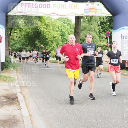 29.06.2025 - hella hamburg halbmarathon MichiJ http://msf.ph/oto/8371096 29.06.2025 10:44:41 Zwischen KM18-KM19 2711, 7082, 7833, 8322, 9450, 9485, 10383, 17415, 18508, 18587, 18652 meine-sportfotos.de