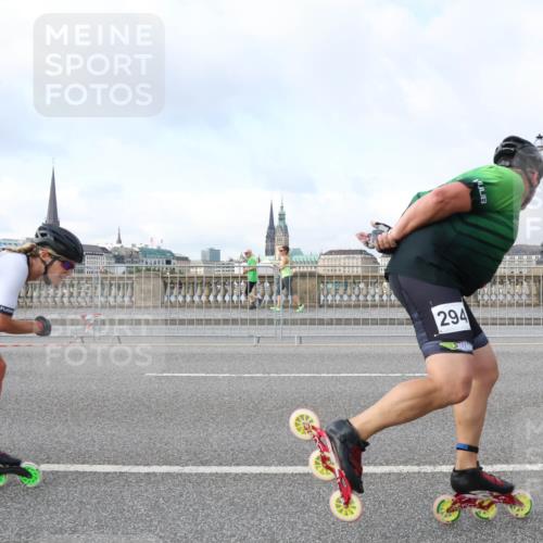 29.06.2025 - hella hamburg halbmarathon Lena Gebhardt http://msf.ph/oto/8371102 29.06.2025 08:50:44 Lombardsbrücke 294 meine-sportfotos.de