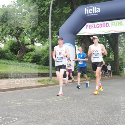 29.06.2025 - hella hamburg halbmarathon KatJ http://msf.ph/oto/8371195 29.06.2025 10:23:44 Zwischen KM18-KM19 57, 1217, 5048, 6169, 7972 meine-sportfotos.de