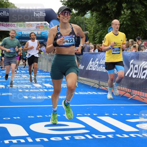 29.06.2025 - hella hamburg halbmarathon Strokosch-Dieckow http://msf.ph/oto/8371386 29.06.2025 10:49:22 Ziel 1342, 1476, 2878, 4183, 4185, 6158, 8437, 8813, 9348, 10053, 10189, 11339, 11779, 11819, 12670, 13269, 13450, 14526, 14838, 15422, 15784, 15894, 15966, 16891, 18476, 18887, 18960 meine-sportfotos.de