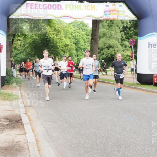 29.06.2025 - hella hamburg halbmarathon MichiJ http://msf.ph/oto/8371485 29.06.2025 10:44:47 Zwischen KM18-KM19 1611, 2236, 6595, 7082, 9485, 10383, 12495, 14369, 14571, 15197, 17827, 18891 meine-sportfotos.de