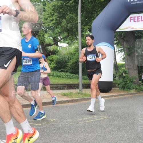 29.06.2025 - hella hamburg halbmarathon KatJ http://msf.ph/oto/8371486 29.06.2025 10:23:45 Zwischen KM18-KM19 57, 1217, 6169, 7884, 7972 meine-sportfotos.de