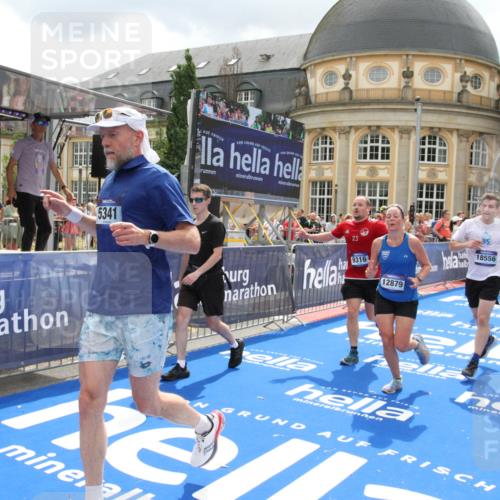 29.06.2025 - hella hamburg halbmarathon Michael Strokosch http://msf.ph/oto/8371620 29.06.2025 10:58:37 Ziel 2619, 2978, 3251, 4467, 5341, 6595, 7082, 7659, 9316, 12712, 12809, 12879, 13694, 18501, 18556 meine-sportfotos.de