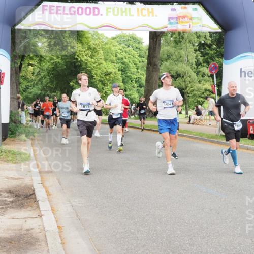29.06.2025 - hella hamburg halbmarathon MichiJ http://msf.ph/oto/8371649 29.06.2025 10:44:47 Zwischen KM18-KM19 1611, 2236, 6595, 7082, 9485, 10383, 12495, 14369, 14571, 15197, 17827, 18891 meine-sportfotos.de