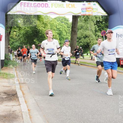 29.06.2025 - hella hamburg halbmarathon MichiJ http://msf.ph/oto/8371835 29.06.2025 10:44:48 Zwischen KM18-KM19 1611, 2236, 6595, 7082, 9485, 10383, 12495, 14369, 14571, 15197, 17827, 18891 meine-sportfotos.de