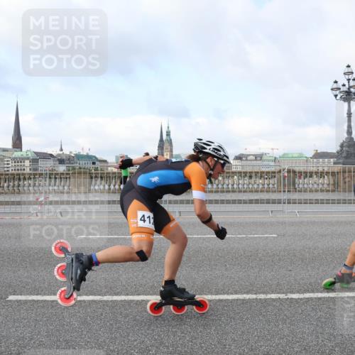 29.06.2025 - hella hamburg halbmarathon Lena Gebhardt http://msf.ph/oto/8371859 29.06.2025 08:50:44 Lombardsbrücke 41 meine-sportfotos.de